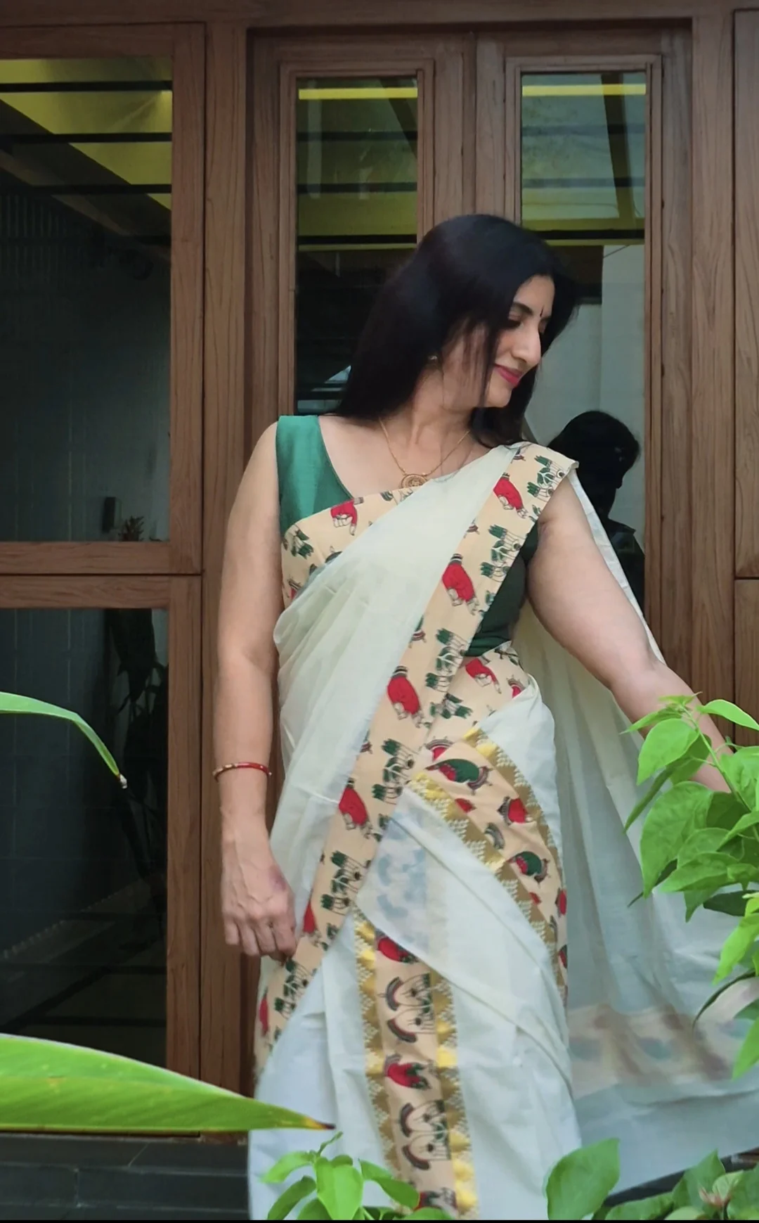 Green Set Mundu